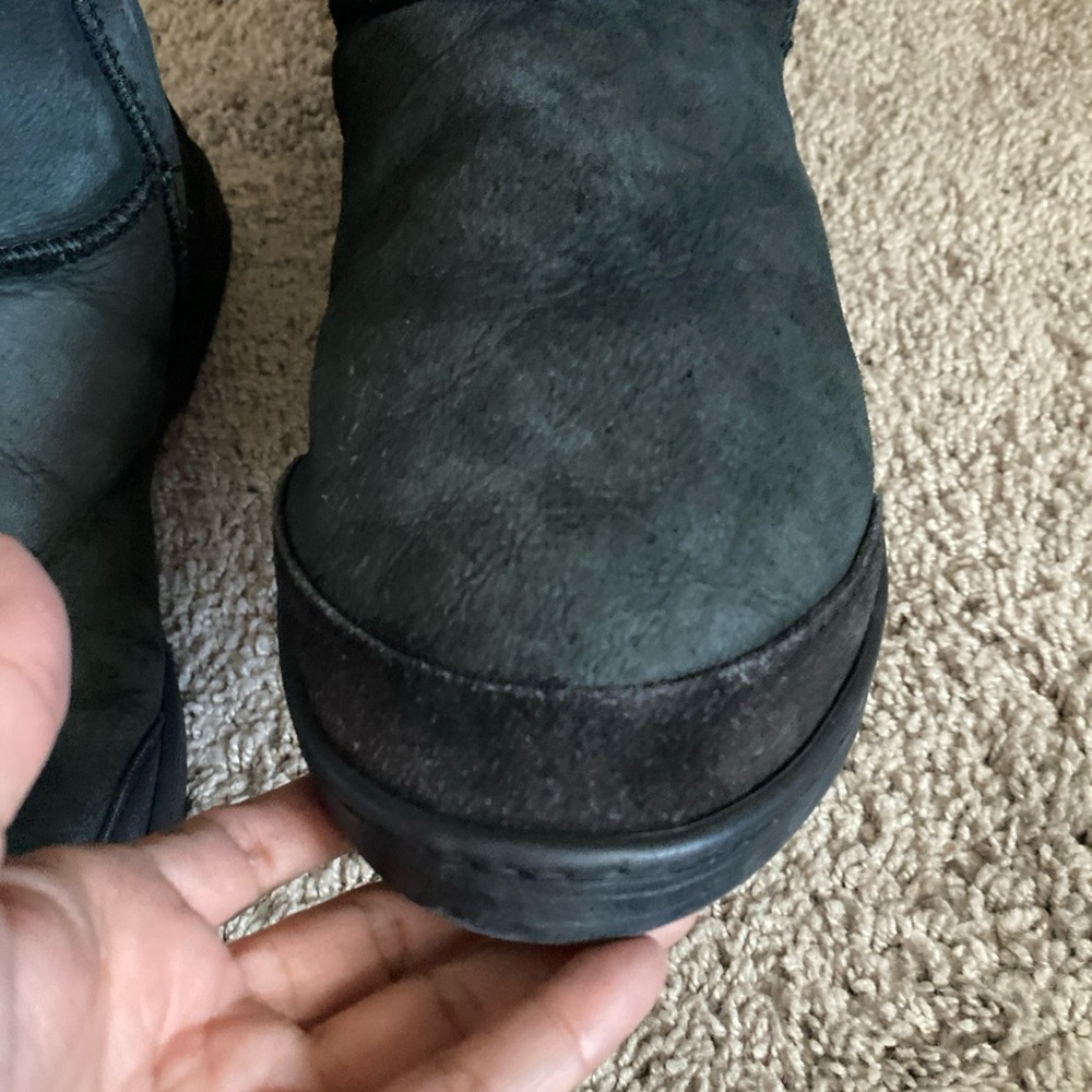 ♥️SOLD♥️Original UGG Australia black Suede Winter Boots - Picture 9 of 17